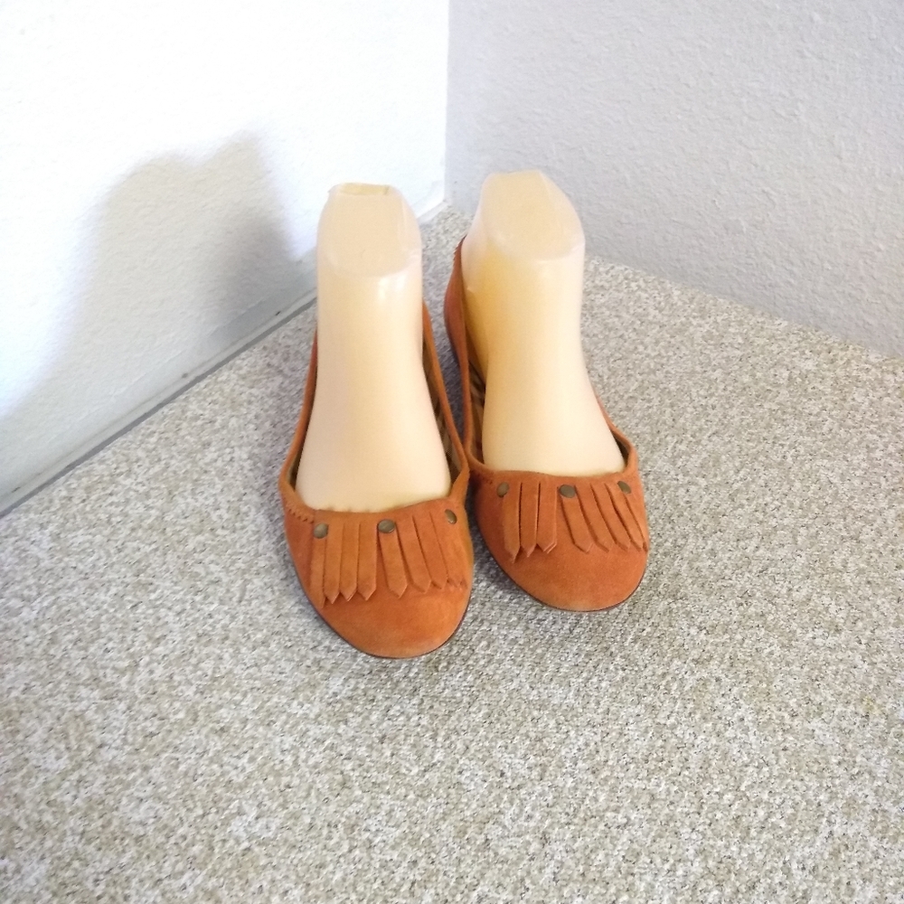 Burberry Orange Suede Flat Shoes - Picture 2 of 8